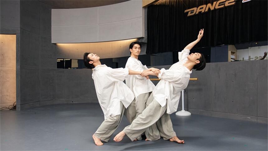舞蹈新风暴 风暴进行时第5期：陈添罗昱文杨舜祺《彩色的黑》流行歌首秀？尤长靖黄景行王盛熙解锁《而立》多面体